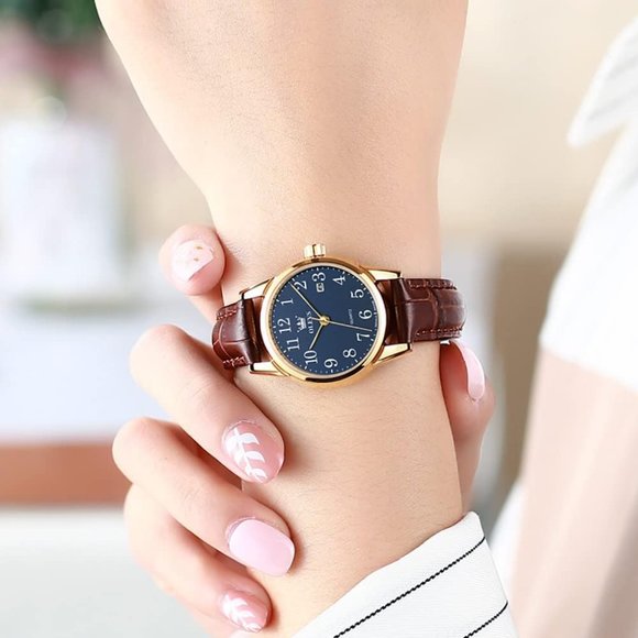 Women's Brown Leather Strap Small Face  Analog Quartz Wrist Waterproof Watch - Picture 2 of 9